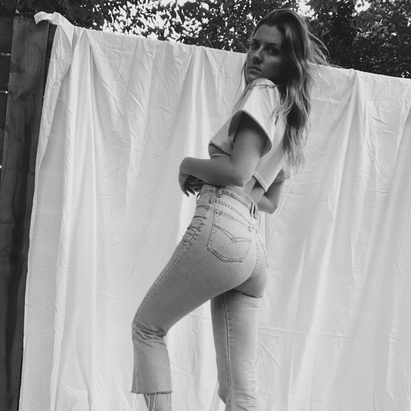 Meet your Posher, Kim - Picture 1 of 6